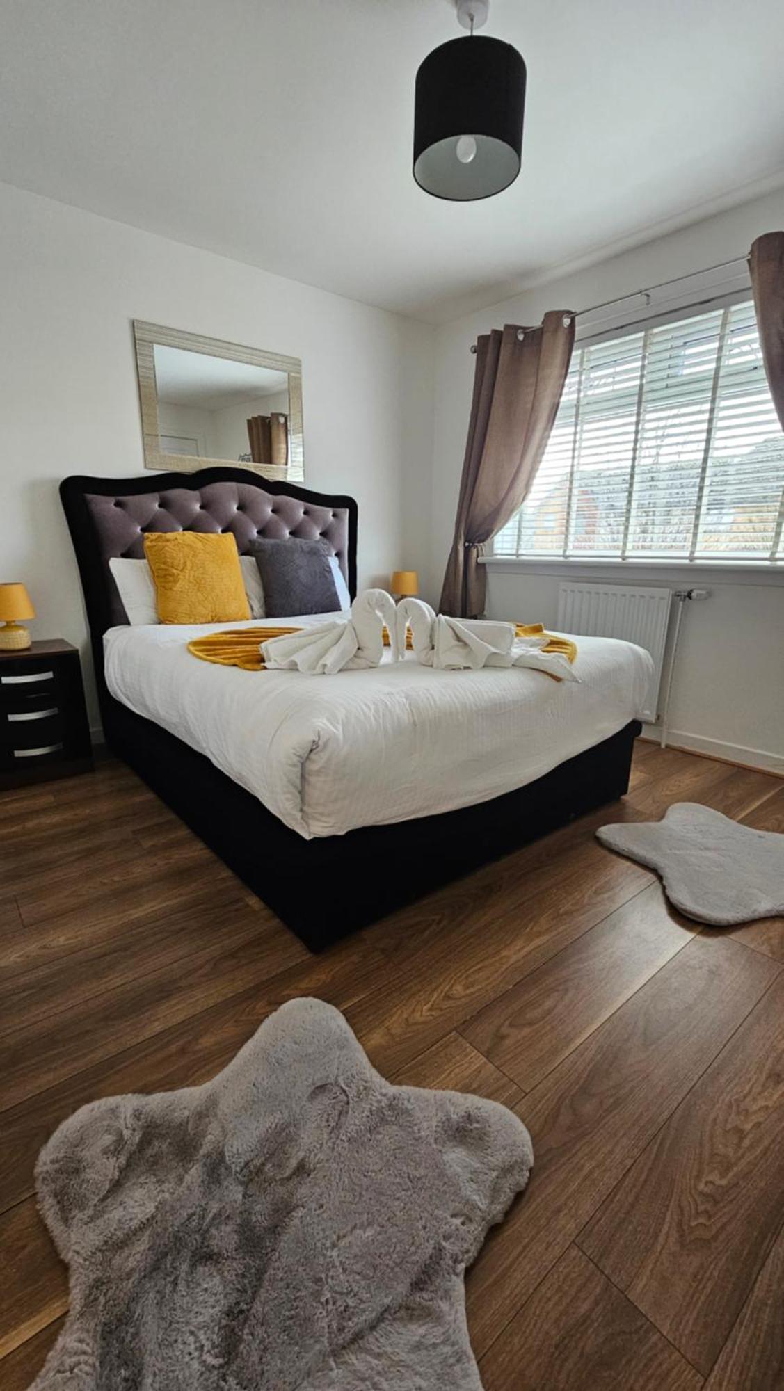 Silverburn New House With Free Parking And Nice Garden Glasgow Eksteriør bilde