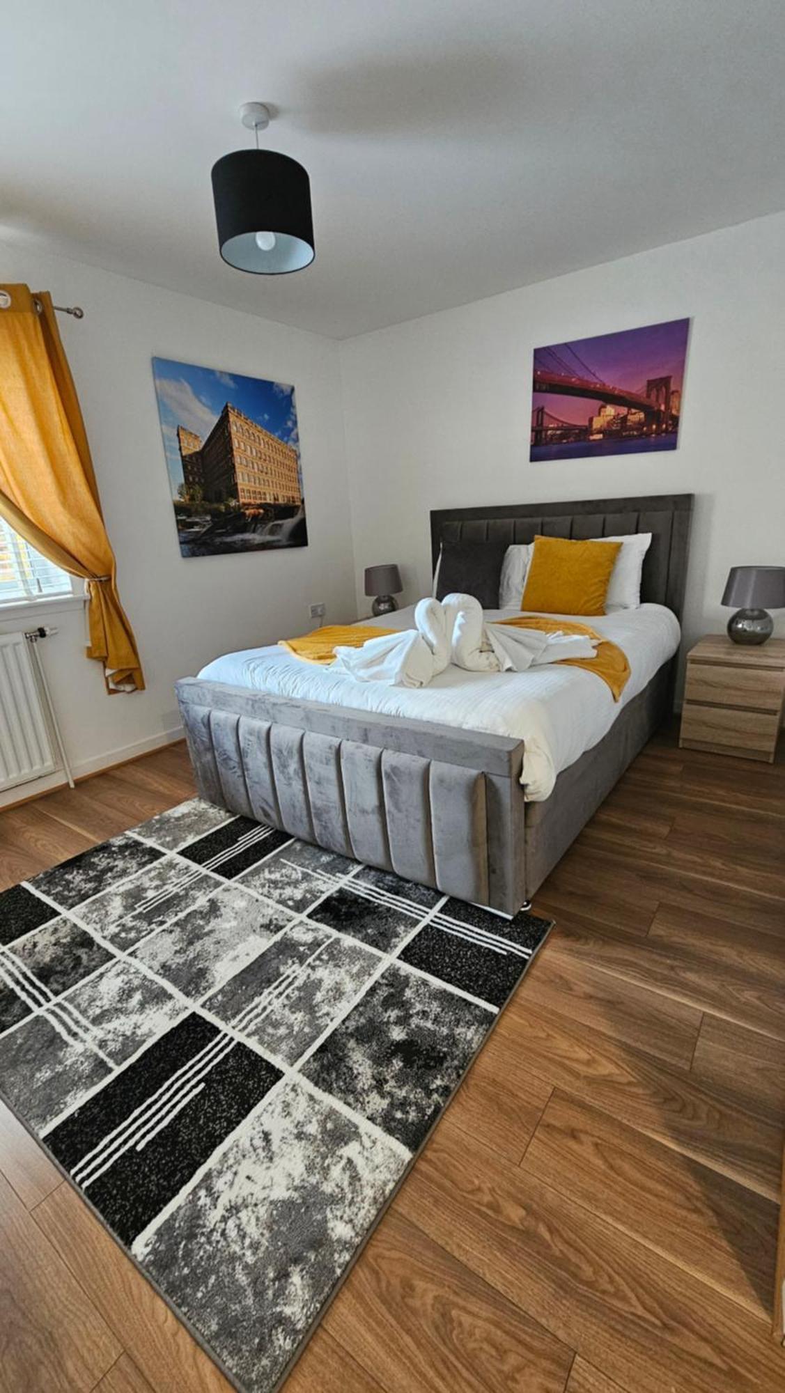 Silverburn New House With Free Parking And Nice Garden Glasgow Eksteriør bilde