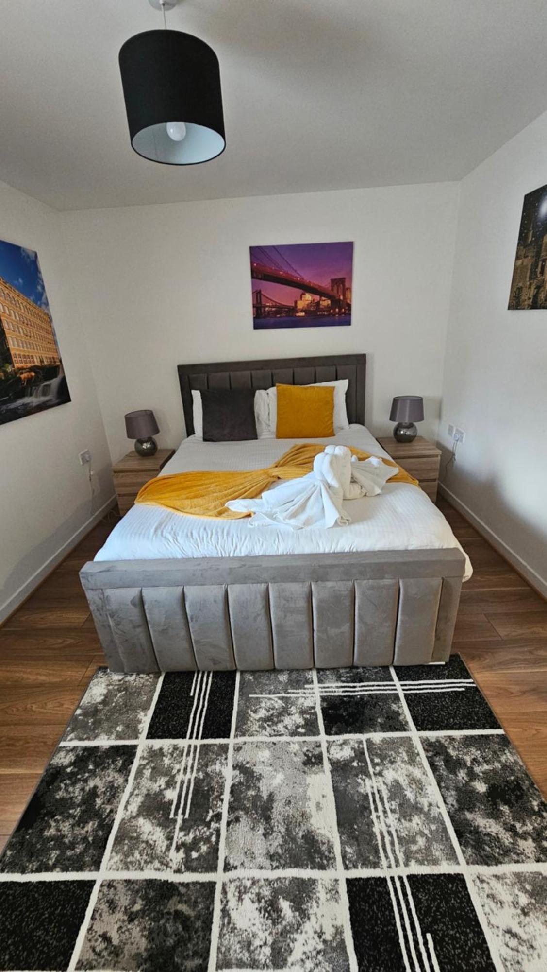 Silverburn New House With Free Parking And Nice Garden Glasgow Eksteriør bilde