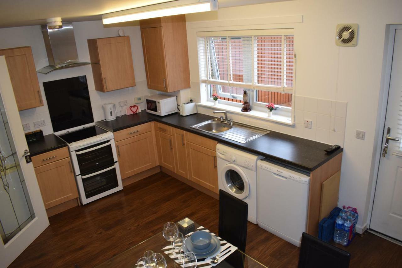 Silverburn New House With Free Parking And Nice Garden Glasgow Eksteriør bilde