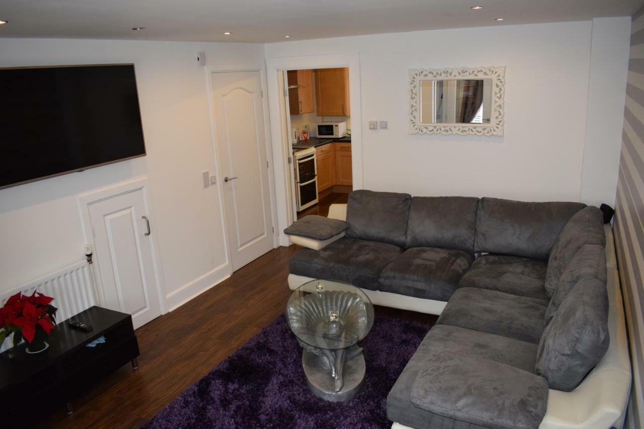 Silverburn New House With Free Parking And Nice Garden Glasgow Eksteriør bilde